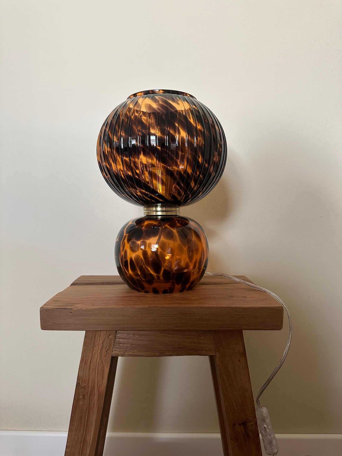 Adonis Tischlampe – Bernstein - Braun