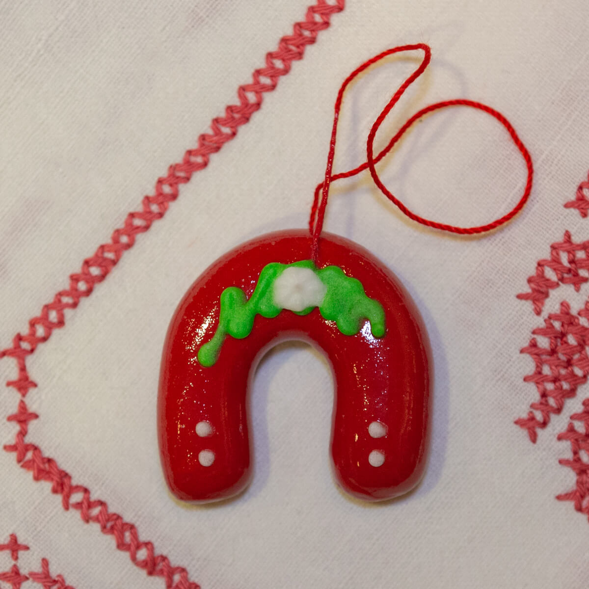 Licitar Hufeisen – Christbaumschmuck aus Kroatien, 2er-Set