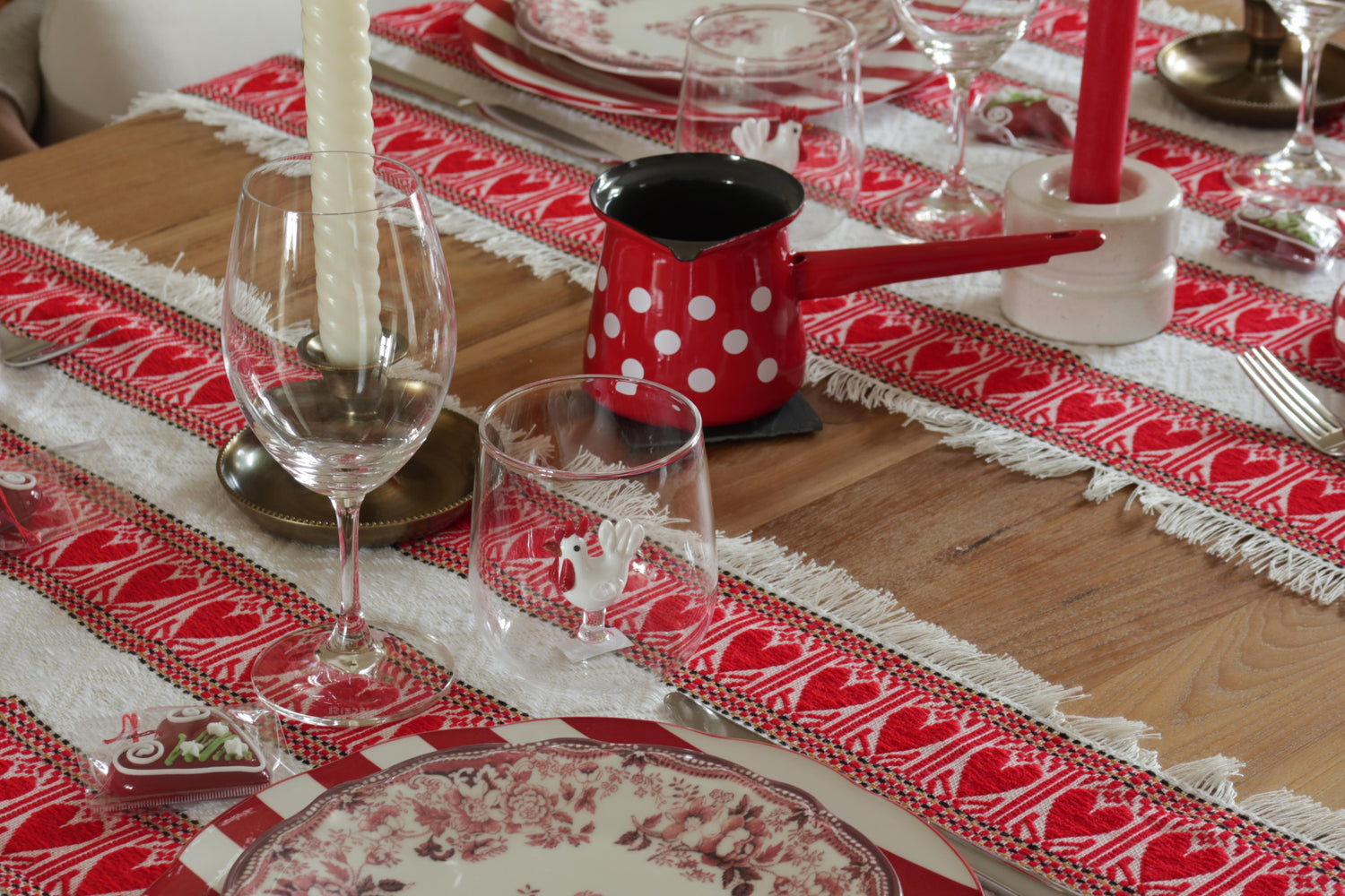 Zagorje – Traditionelle Deko & Wohnaccessoires in Rot & Natur