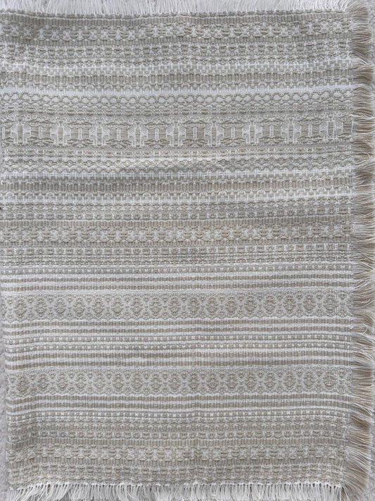 Handgewebte Tischdecke Beige  – Josipa Design aus Kroatien