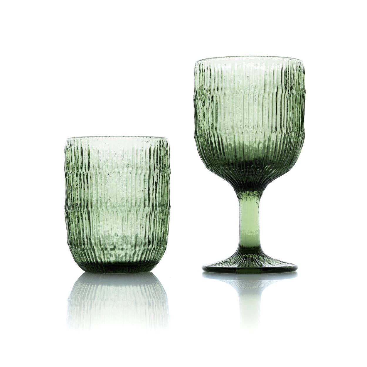 Wasserglas grün geriffelt – Moss Ripple Glas von Bazar Bizar