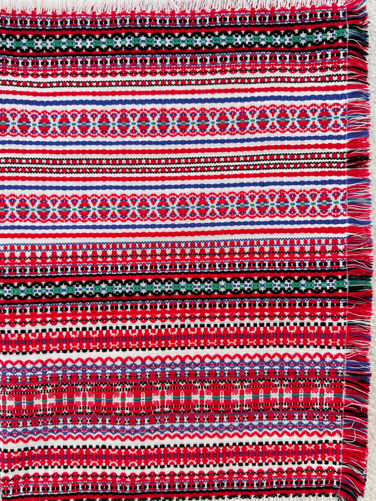 Handgewebte Tischdecke Bunt – Ruza Design aus Kroatien