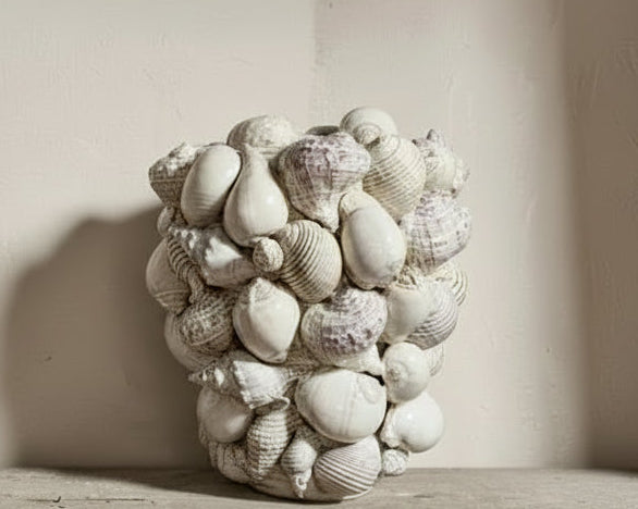 Deko Vase Muscheln Weiß aus Steingut – große Keramikvase | WERNS®