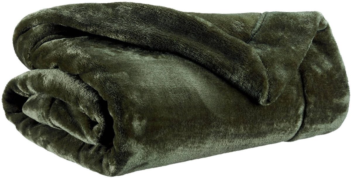 Kuscheldecke Mila – Farngrün | 150 × 200 cm