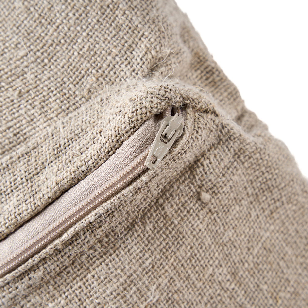 Bazar Bizar Leinen Kissenbezug Natural White 50x50 cm – Linen Stitch