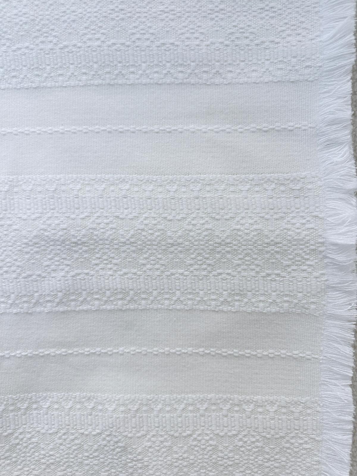 Handgewebte Tischdecke Weiß – Ana Design aus Kroatien