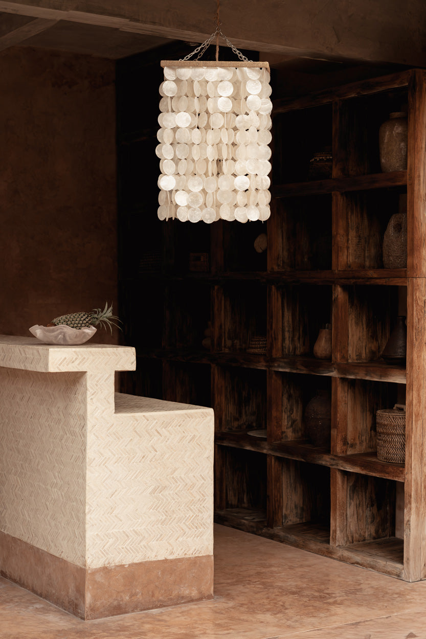 Moonlit Whispers Chandelier Natural M – Capiz Kronleuchter