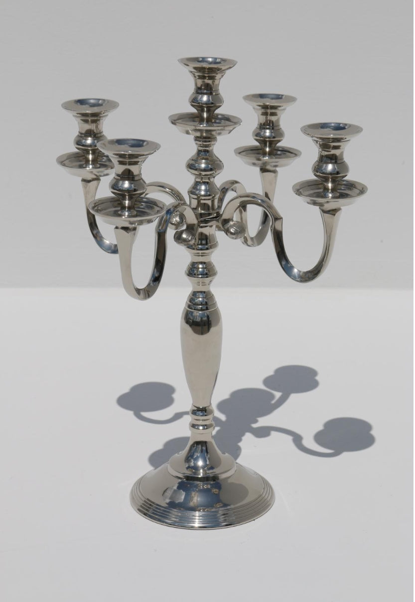 Kerzenleuchter SJAJ – 5-armig in Silber, 53 cm