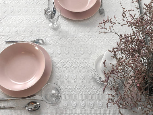 Handgewebter Tischläufer „Kata“ Weiß-Creme 50 × 140 cm – aus Kroatien