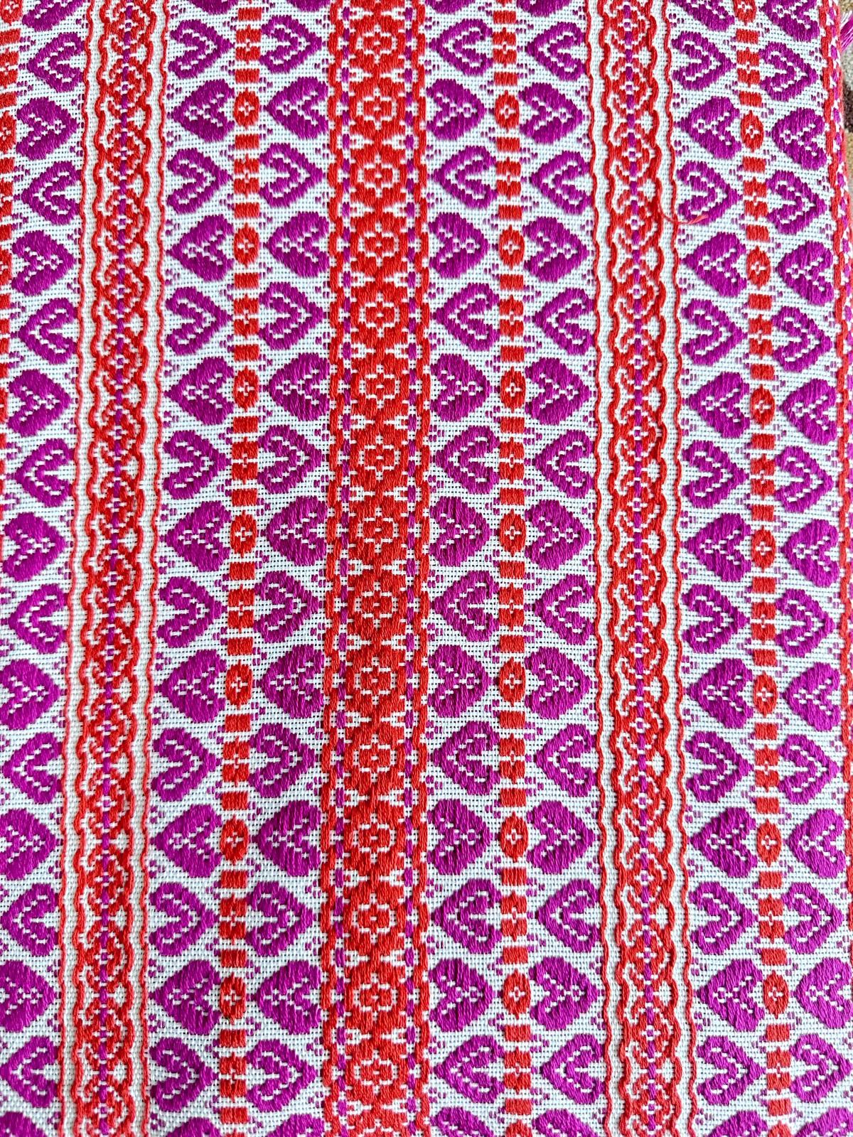 Handgewebte Tischdecke „Gavro“ Orange-Pink-Creme – aus Kroatien