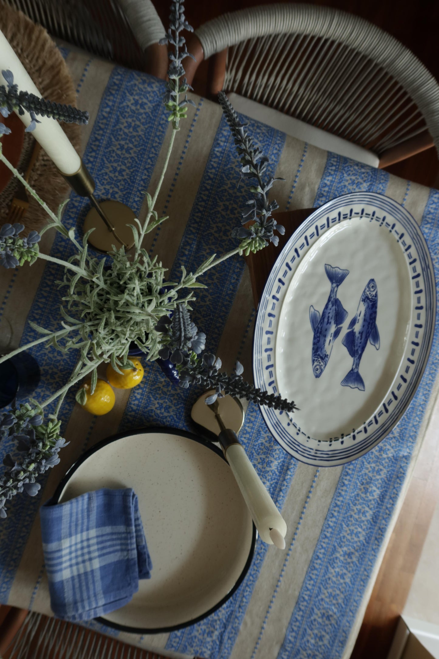 Servierplatte Blau mit Fischmotiv 38,9 cm – ovale Platte