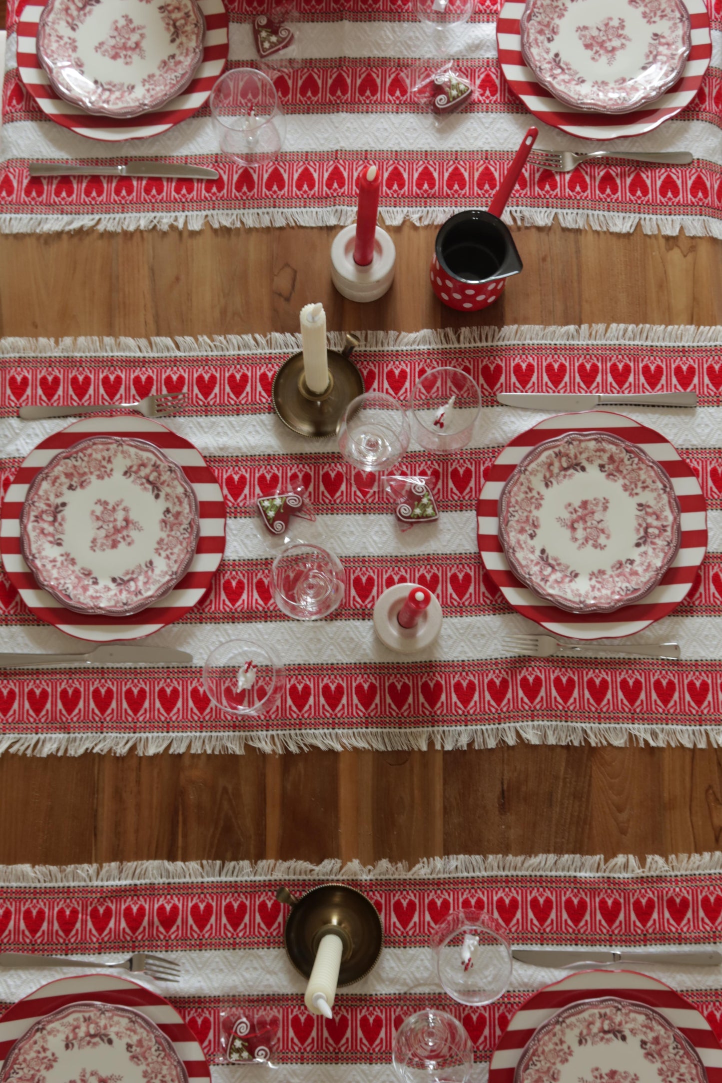 Tischdecke „Slavko“ Rot-Weiß – handgewebt aus Kroatien