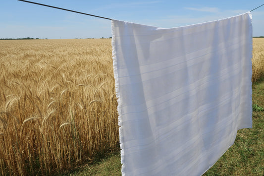 Handgewebte Tischdecke Weiß – Ana Design aus Kroatien