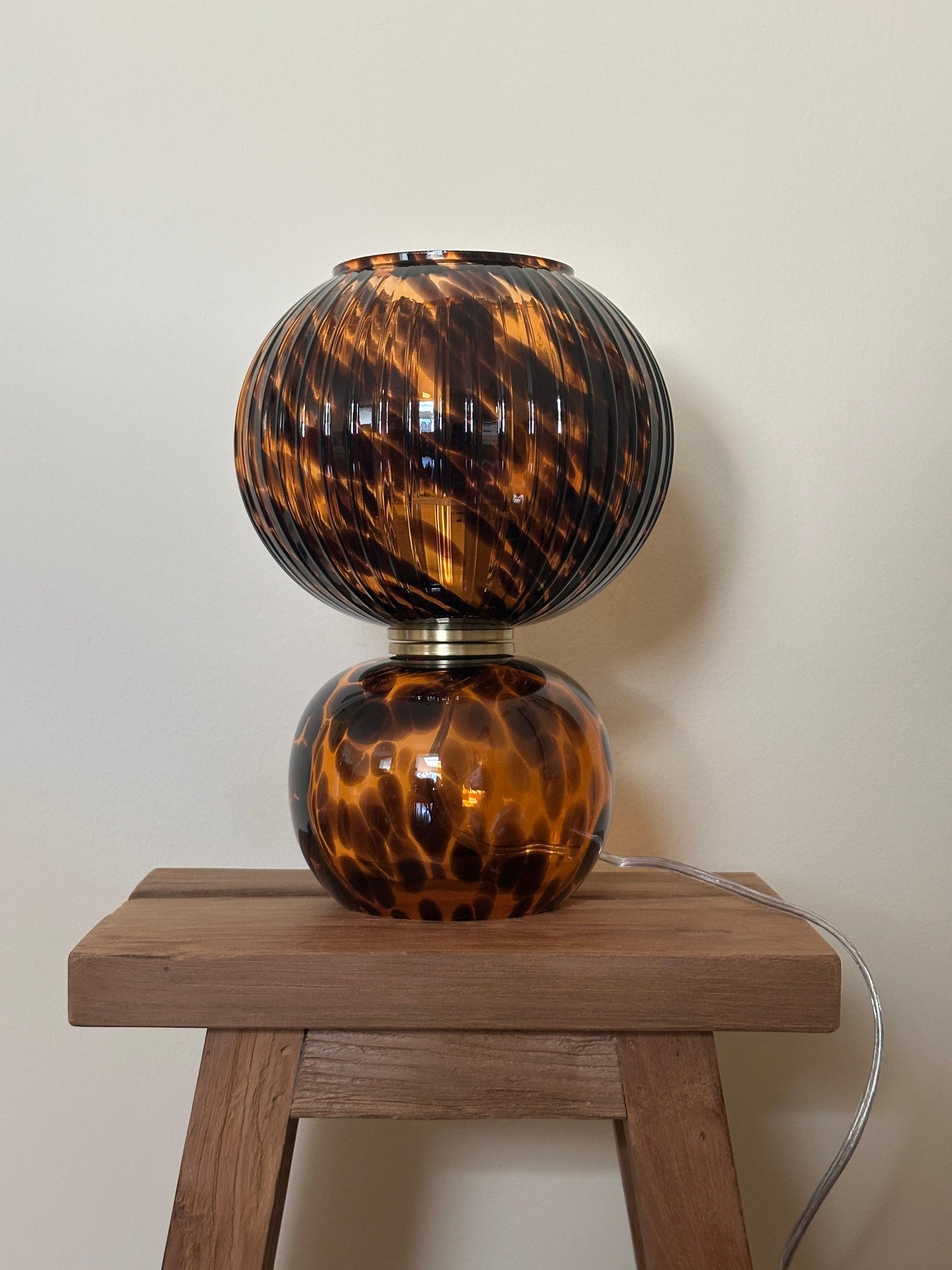 Adonis Tischlampe – Bernstein - Braun