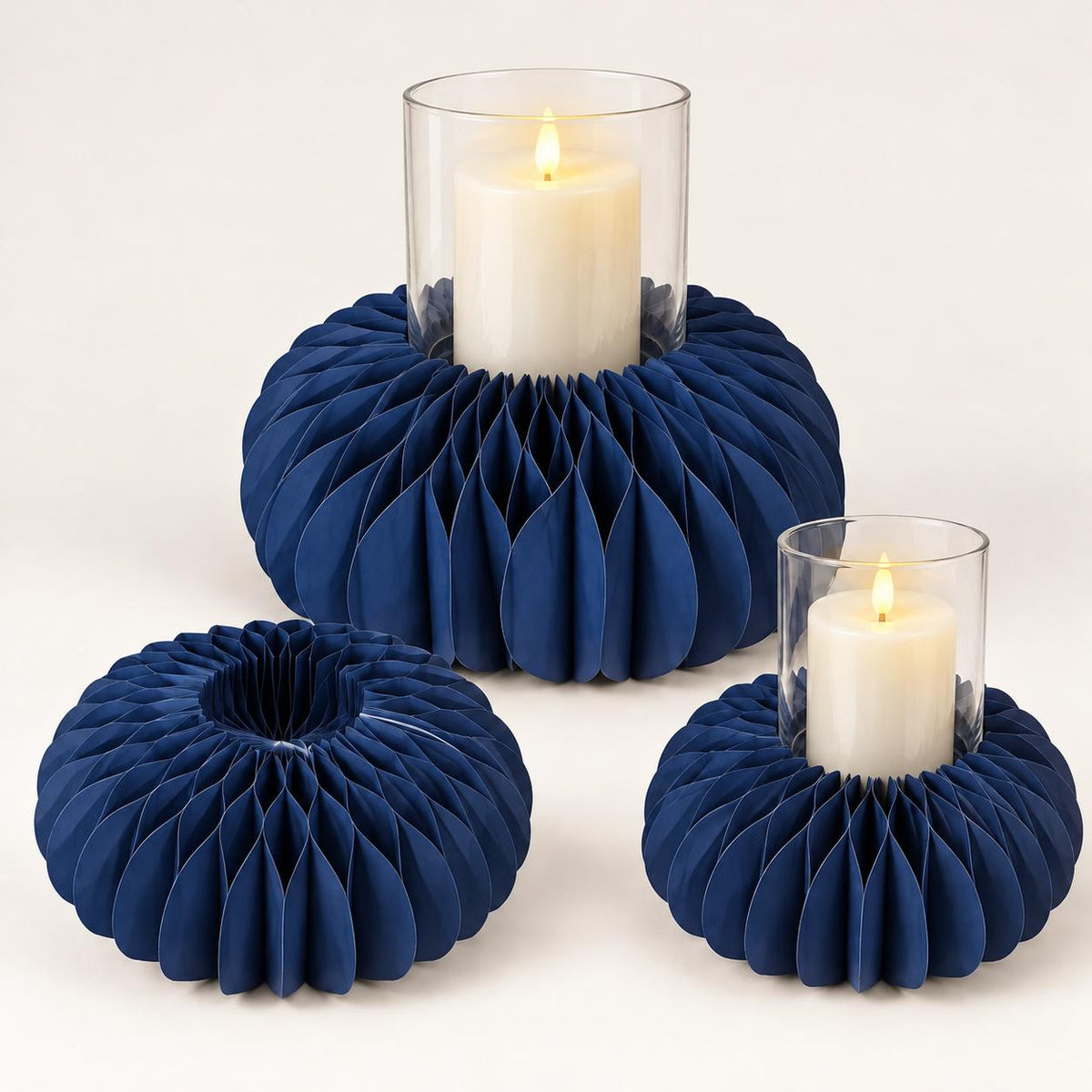 Bože – Papiersockel Blau | Edle Weihnachtsdeko in 3 Größen